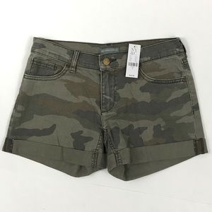**SOLD*** NY&Co. Camo Camouflage Shorts